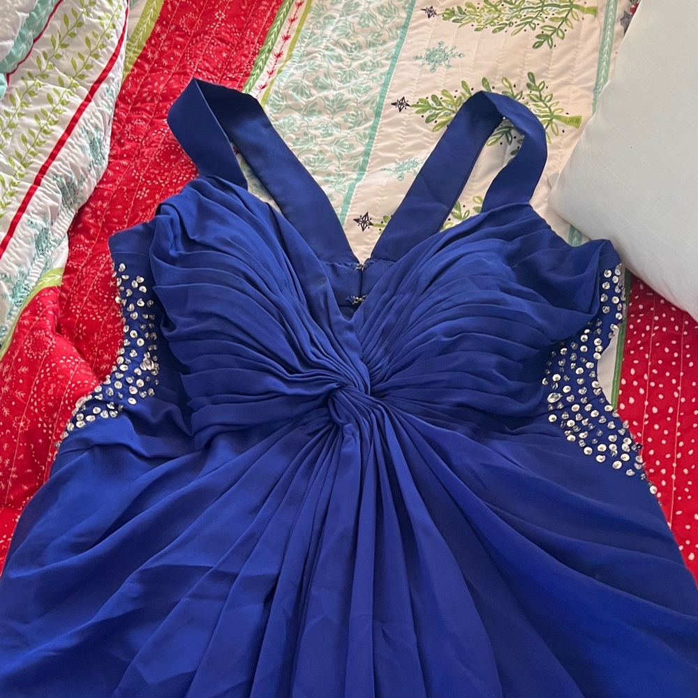 Elegant Blue Evening Gown